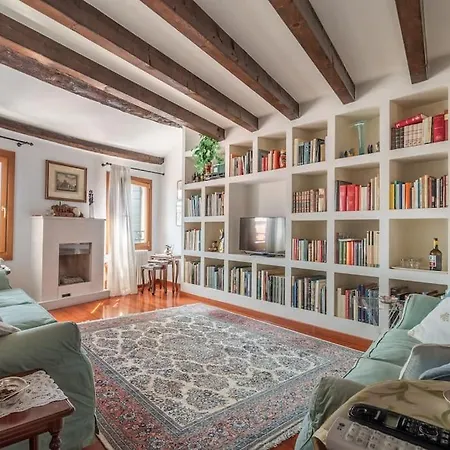Charming Loft With Roof Terrace Close To S. Marco * Venice