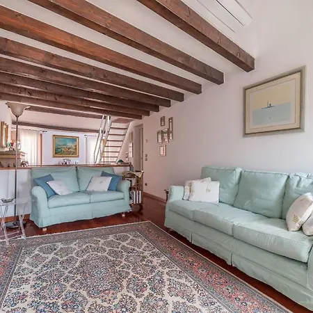 Charming Loft With Roof Terrace Close To S. Marco